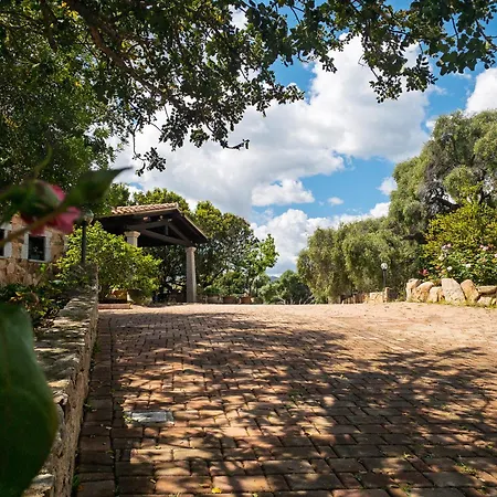 Guparza Lantgård Posada (Sardinia)